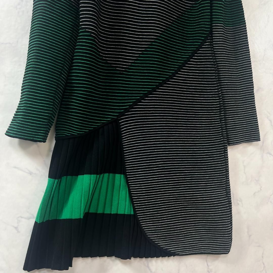 アシンメトリーニットワンピース