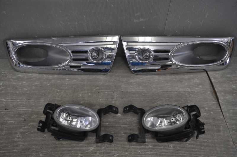 ホンダスパダ　RK5 左右フォグランプカバー Amazon | BRIGHTZ ステップワゴンスパーダ RK5 RK6 前期 メッキ