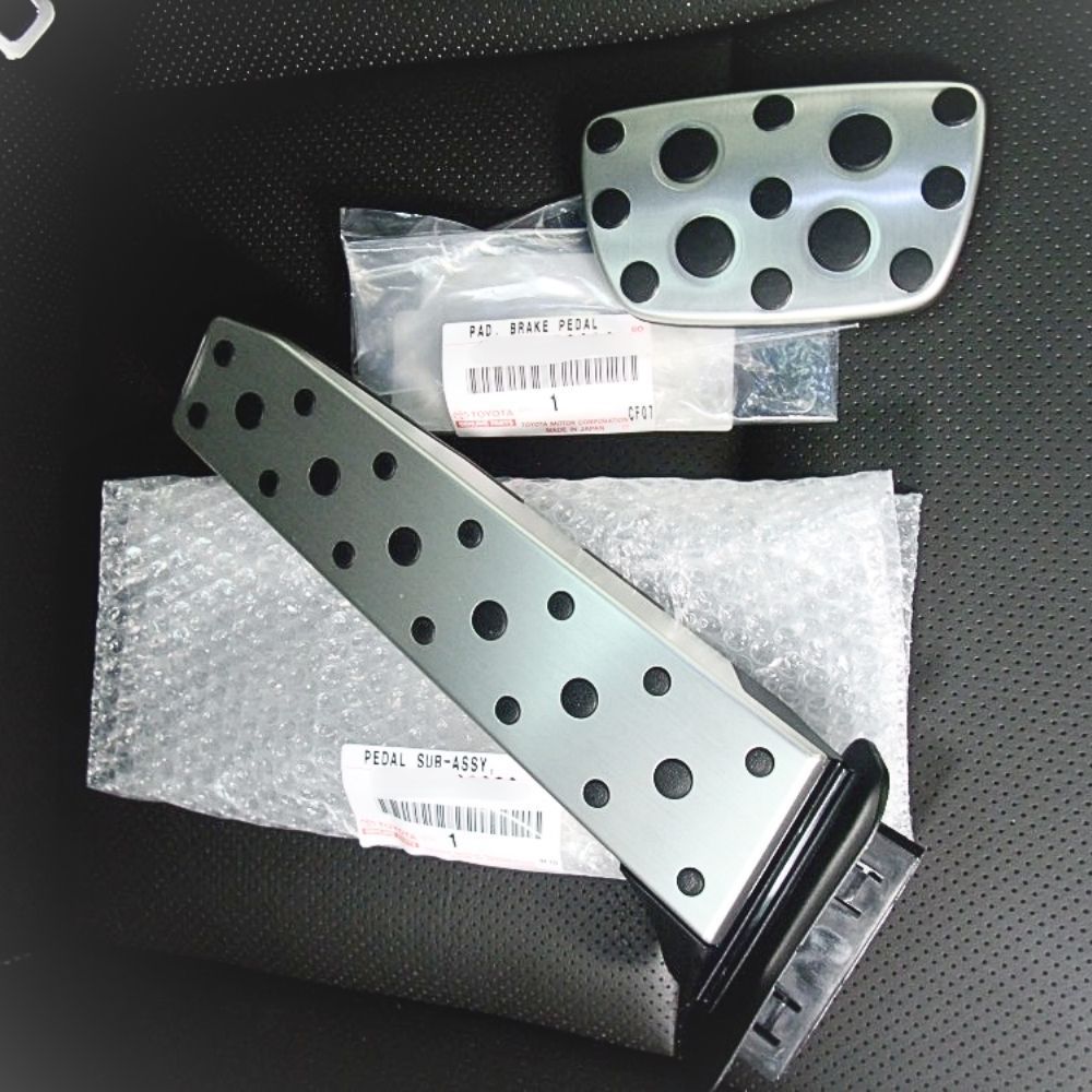 トヨタ 純正 TOYOTA 正規 アクセル ブレーキ ペダル セット レクサス GS L10系 GRL10 GRL11 GWL10 IS XE30系 GSE30 パーツ エンジン タイヤ カスタム