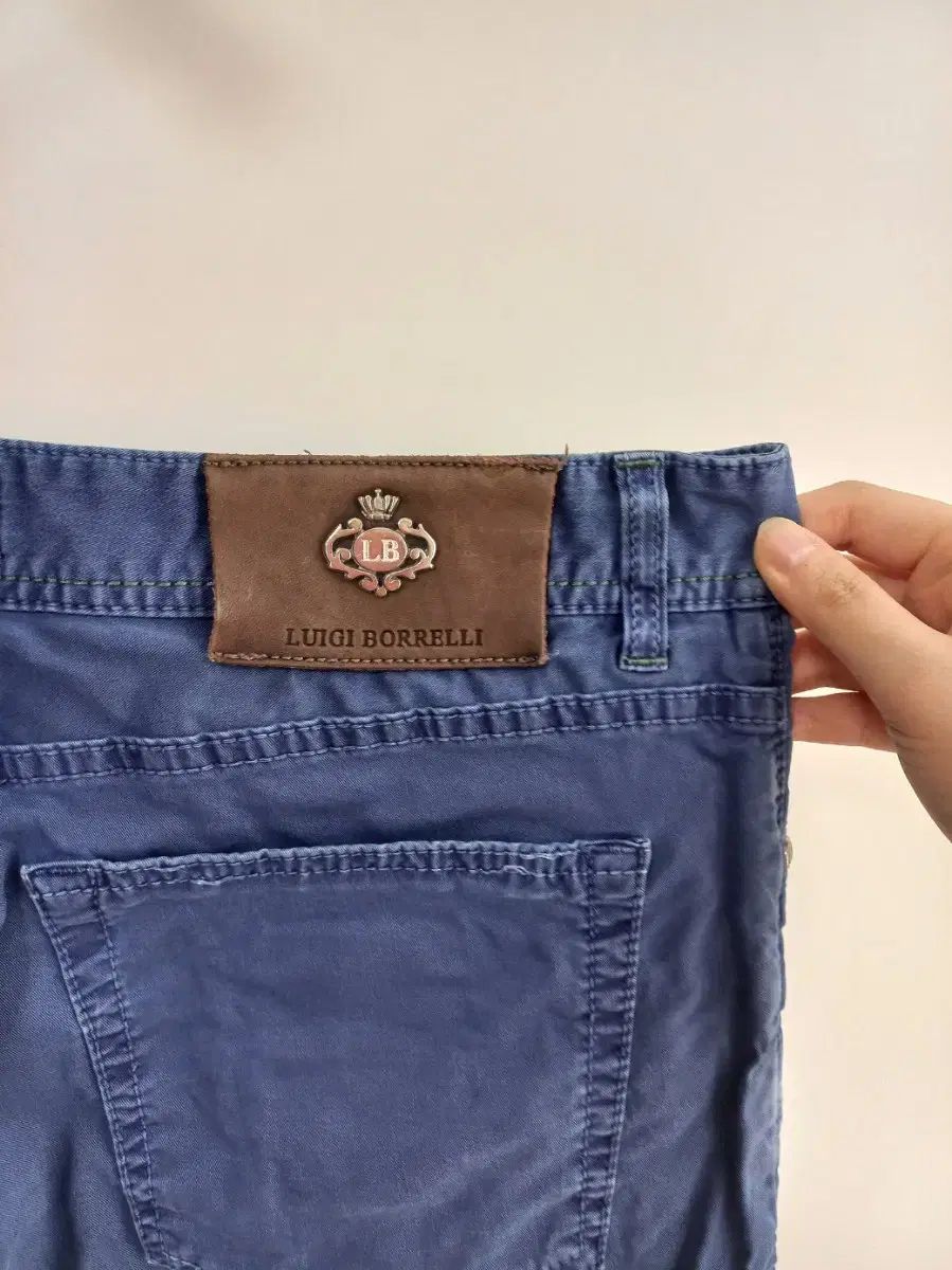 33 34 ボレリ チノパンツ