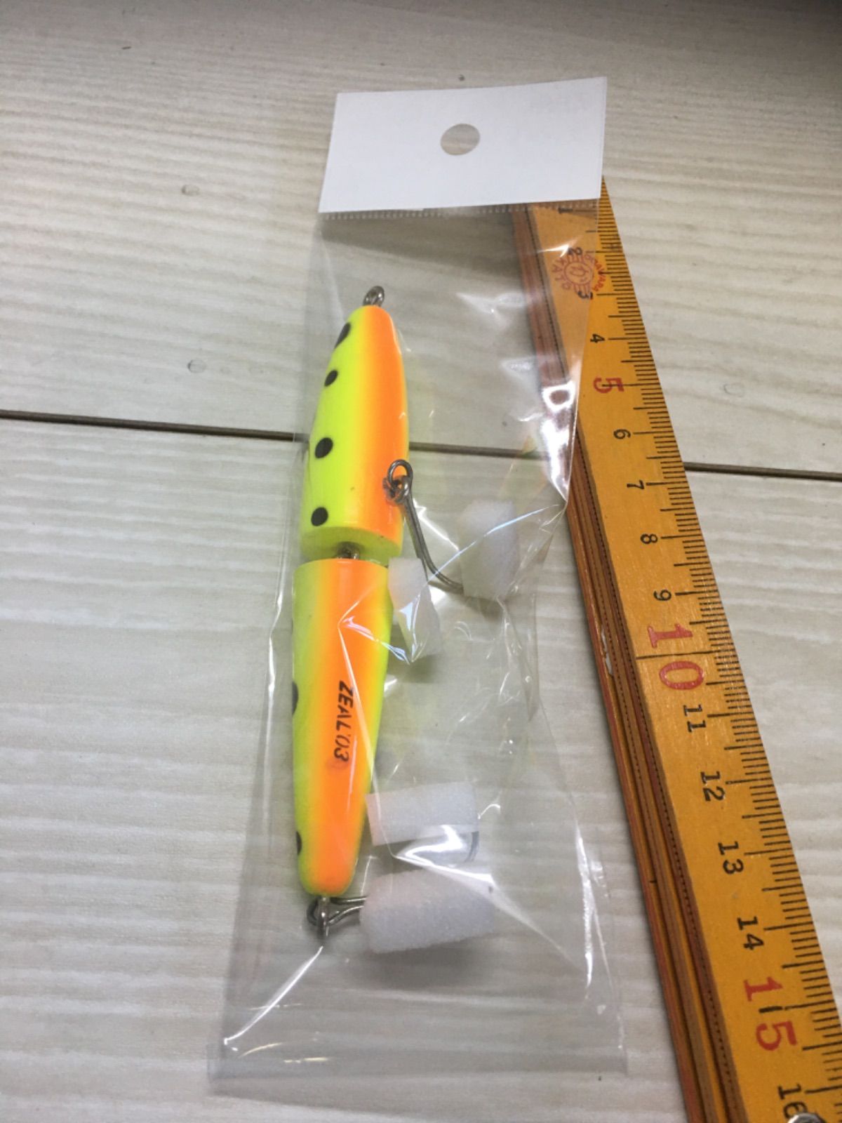ZEAL 乾かさ フローター用タックルボックス 整理番号E3