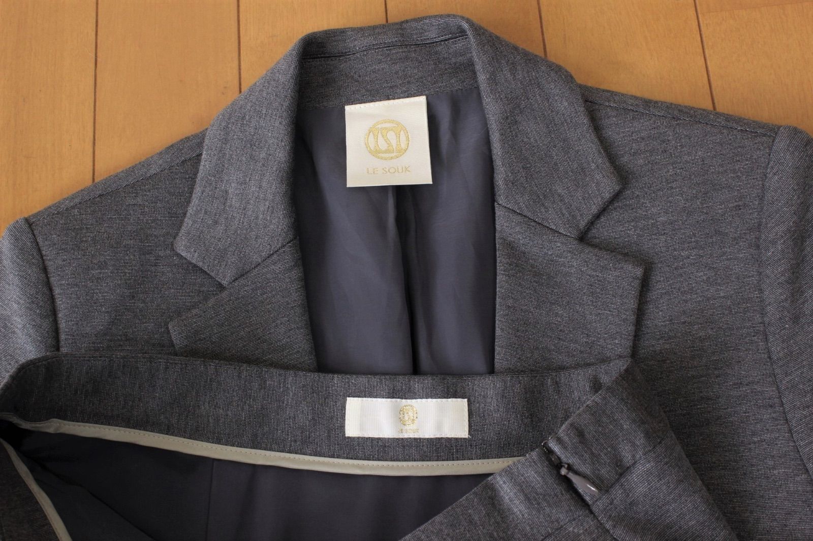 01 ルスーク スカートスーツ 上36 下38 使用感少ない 上S 7号 下M 9号 ストレッチ ジャージー 秋冬春