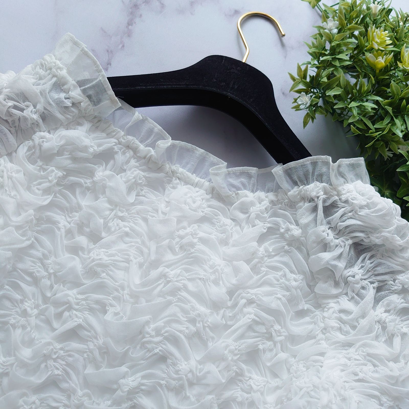 シャーリングトップ フリル