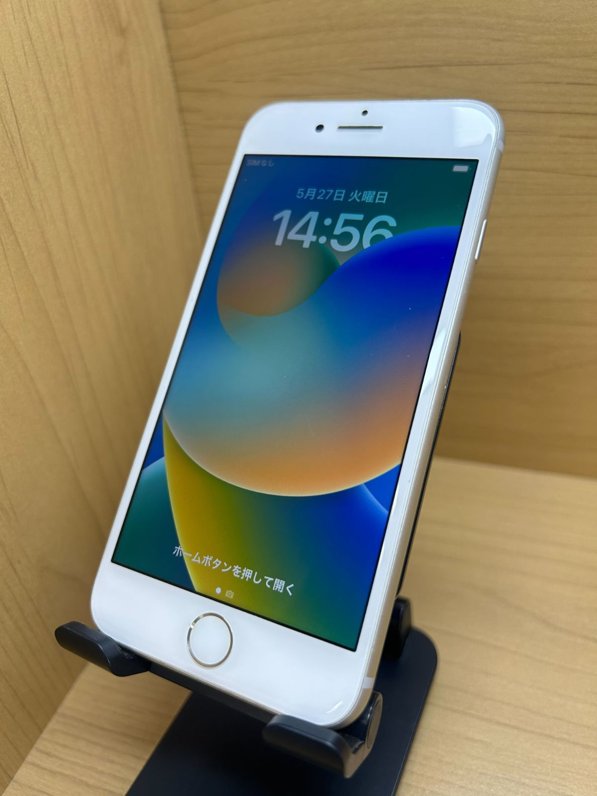 超美品iPhone 8！ Amazon | 【整備済み品】 Apple iPhone 8 64GB ゴールド SIM