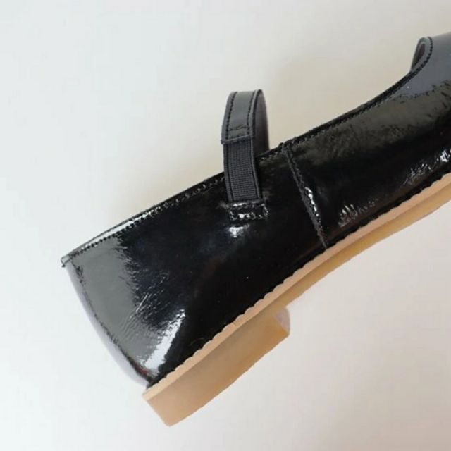 ストラップスクエアシューズ