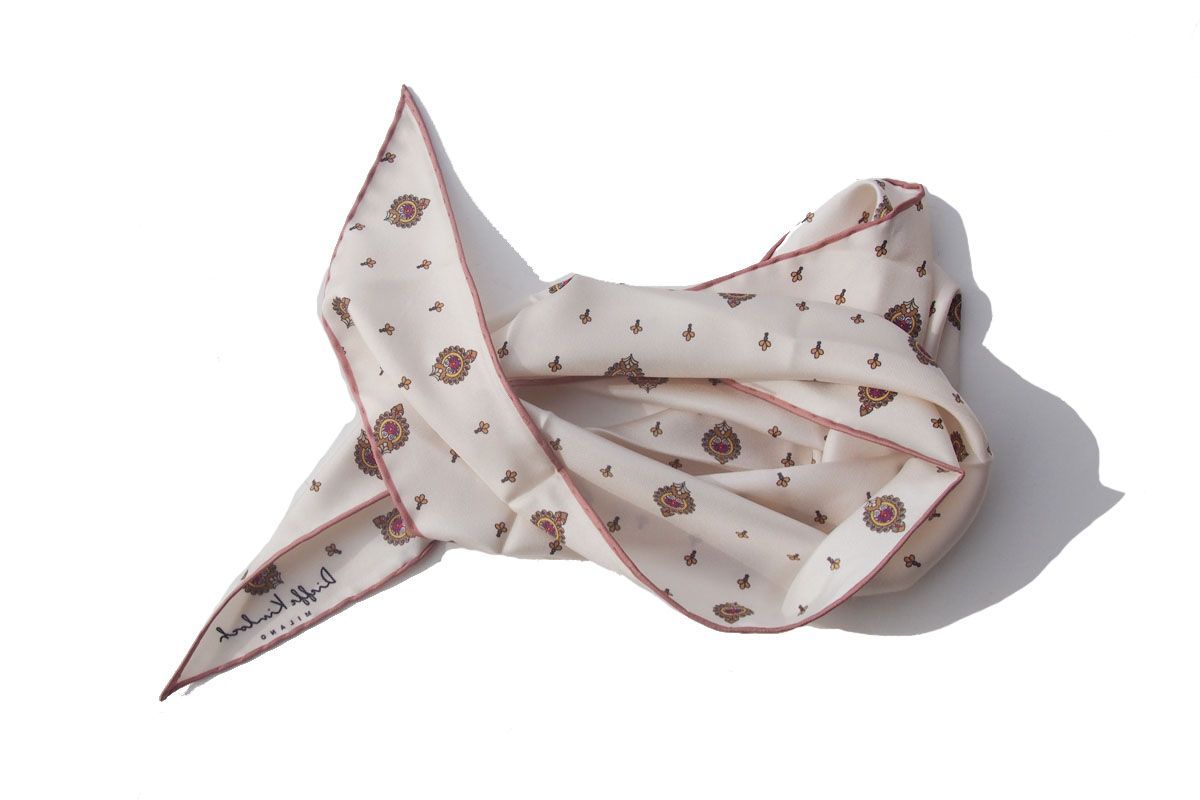 | |キンロック|Dieffe Kinloch|小紋柄プリントシルク トライアングル スカーフ