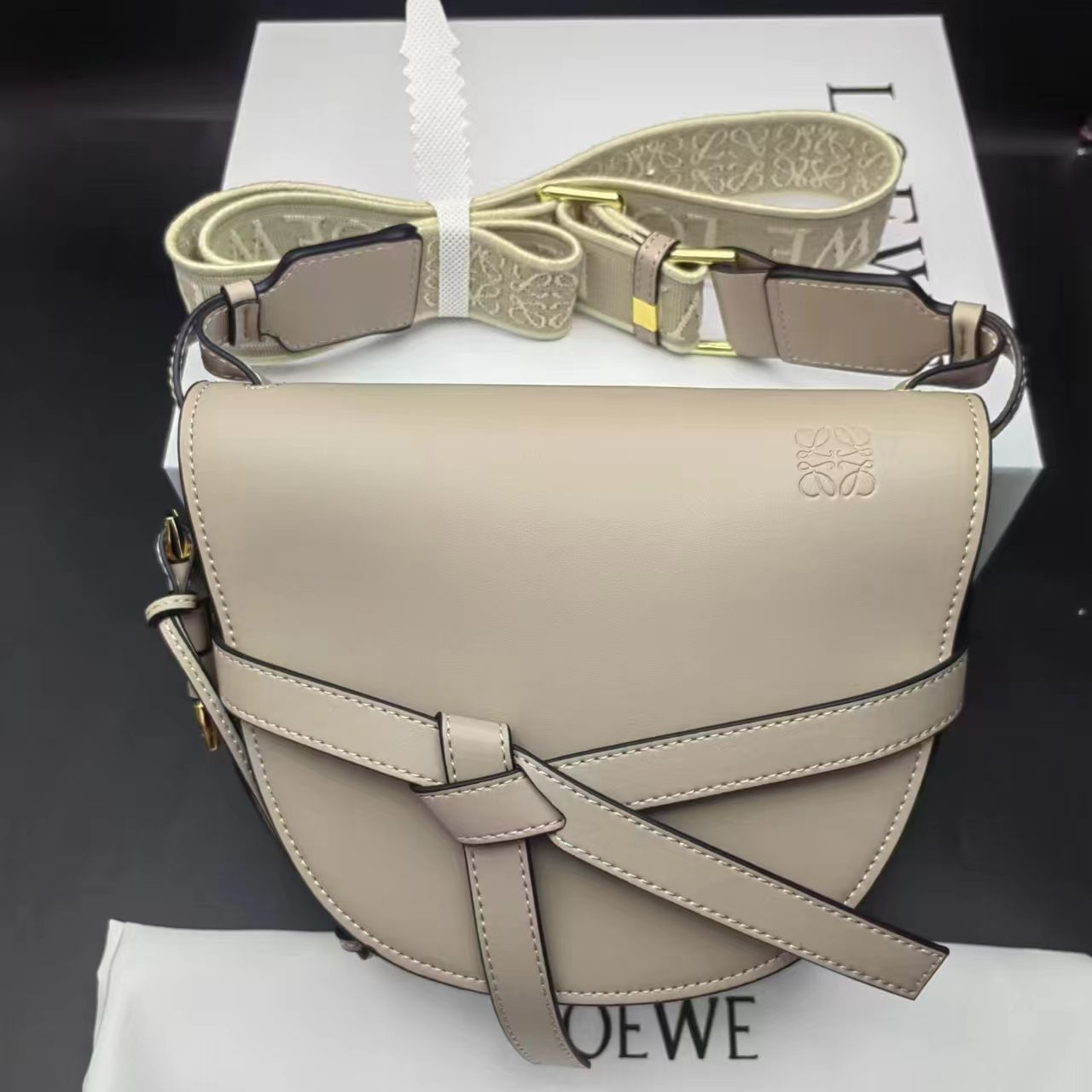 ✨超美品✨ LOEWE ロエベ ショルダーバッグ