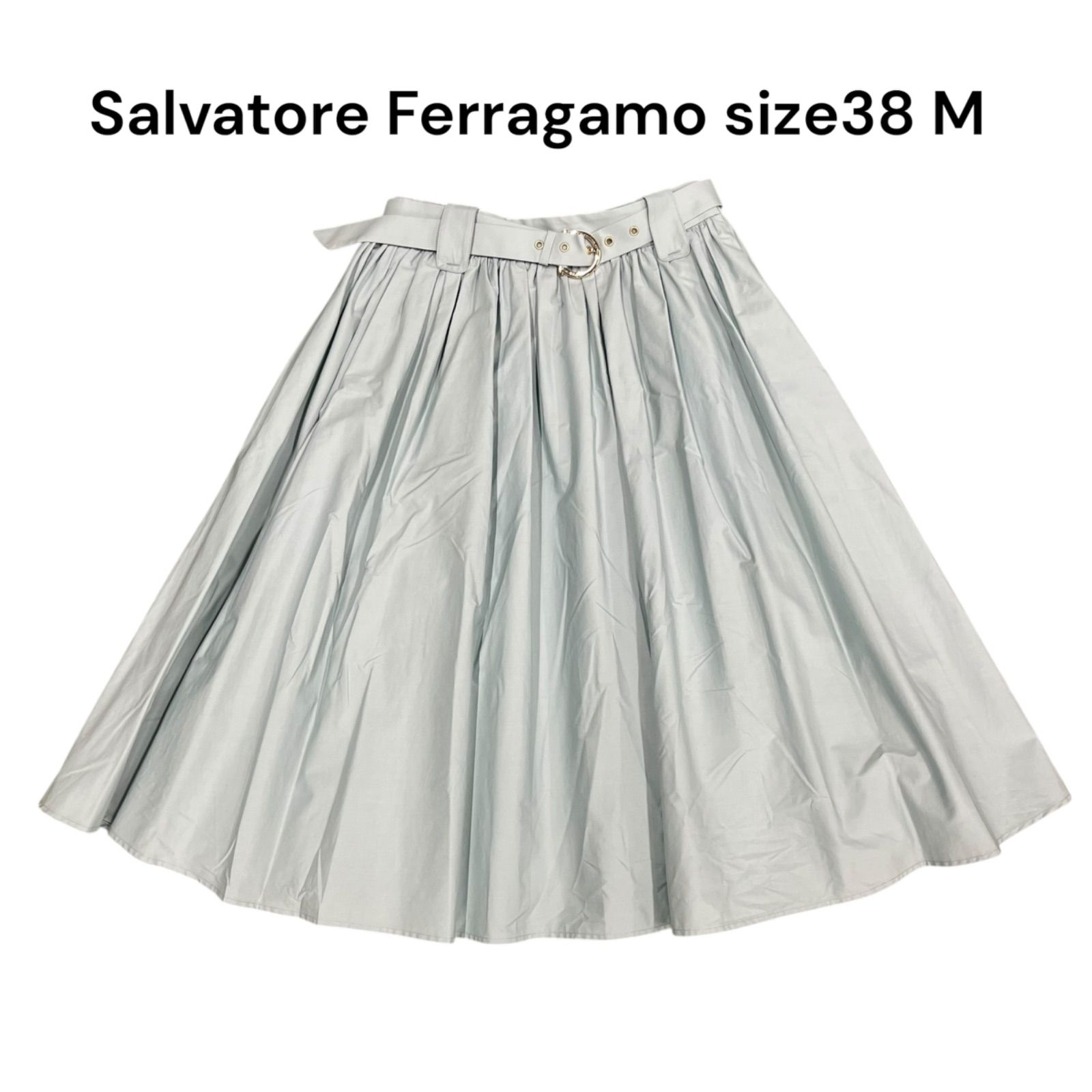サルヴァトーレフェラガモ Salvatore Ferragamoフレア スカートライト