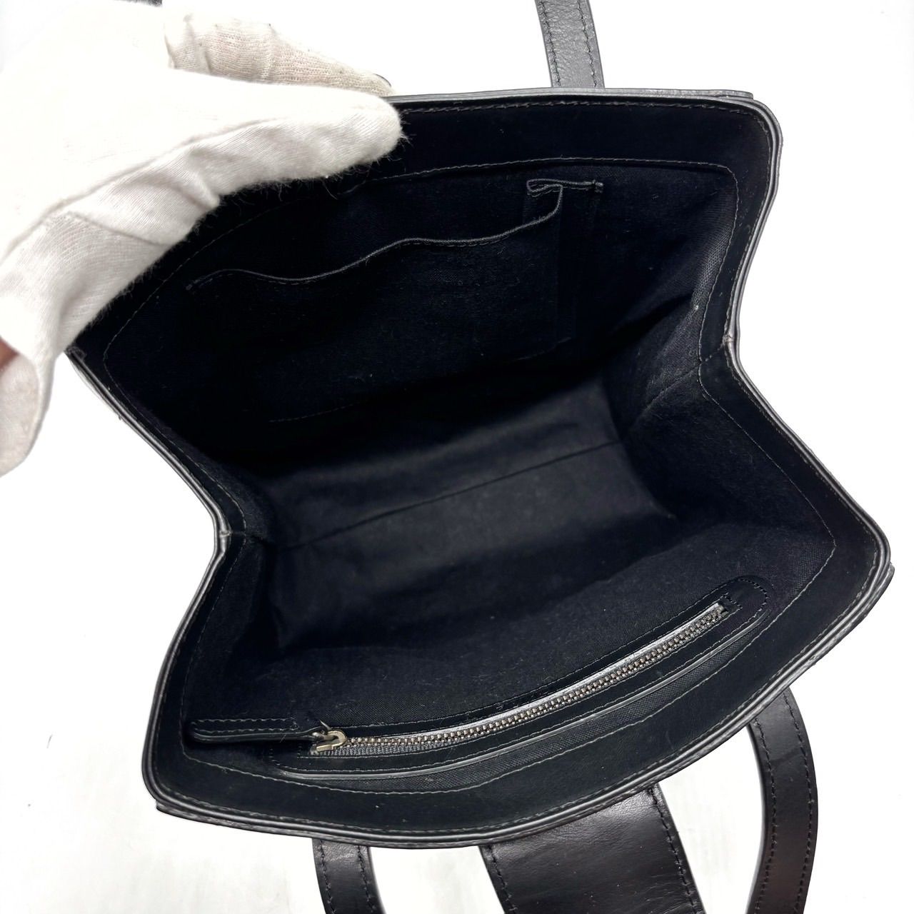 ロゴ型押し ユニセックス