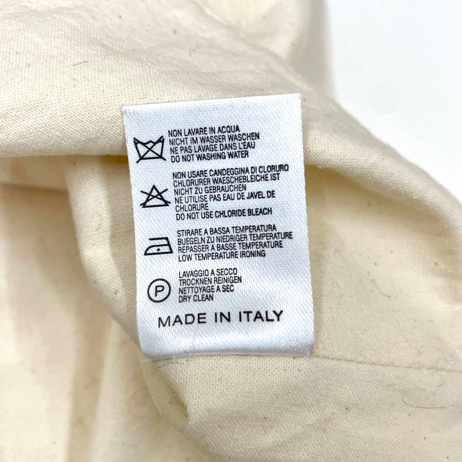 モリナーリ 刺繍