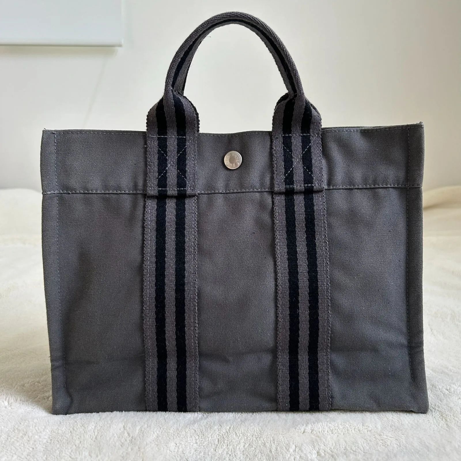 美品✦定番人気色✦HERMES エルメス フールトゥ PM グレー×BLACK
