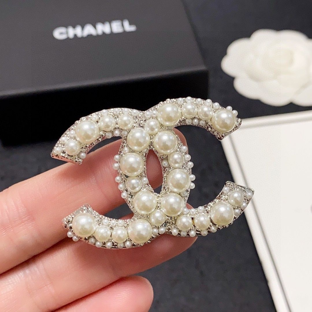 今日特価】CHANEL 新作 パールブローチ（ブランド直送同期入荷