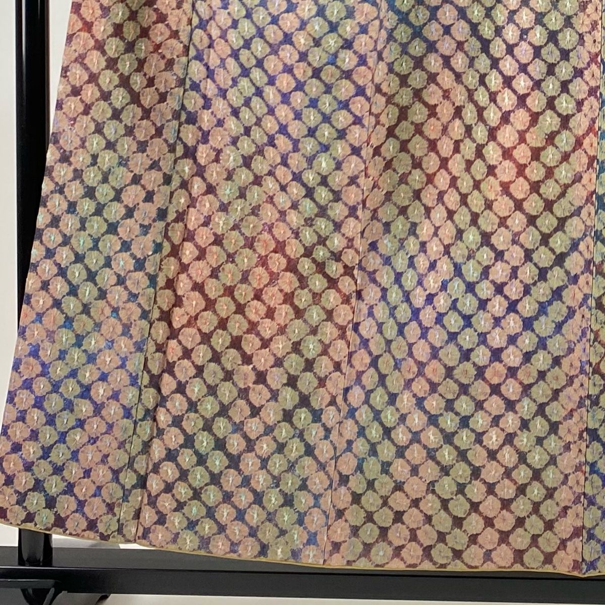 平和屋本店□極上 銀座きしや 小紋 吹寄せ文 金彩 鬼しぼ縮緬 白橡色地