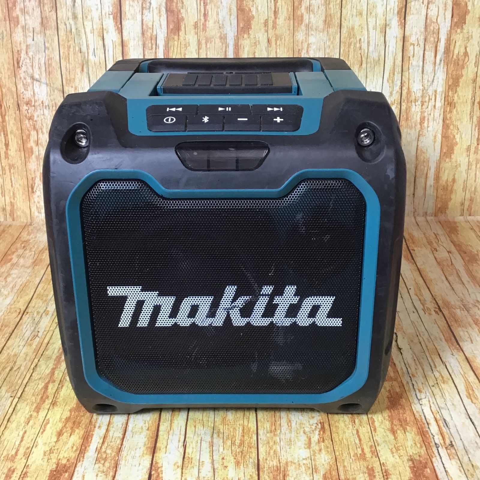 マキタ(makita) コードレススピーカー MR200B【川崎店】 ☆マキタ(makita) コードレススピーカー MR200B【川崎店