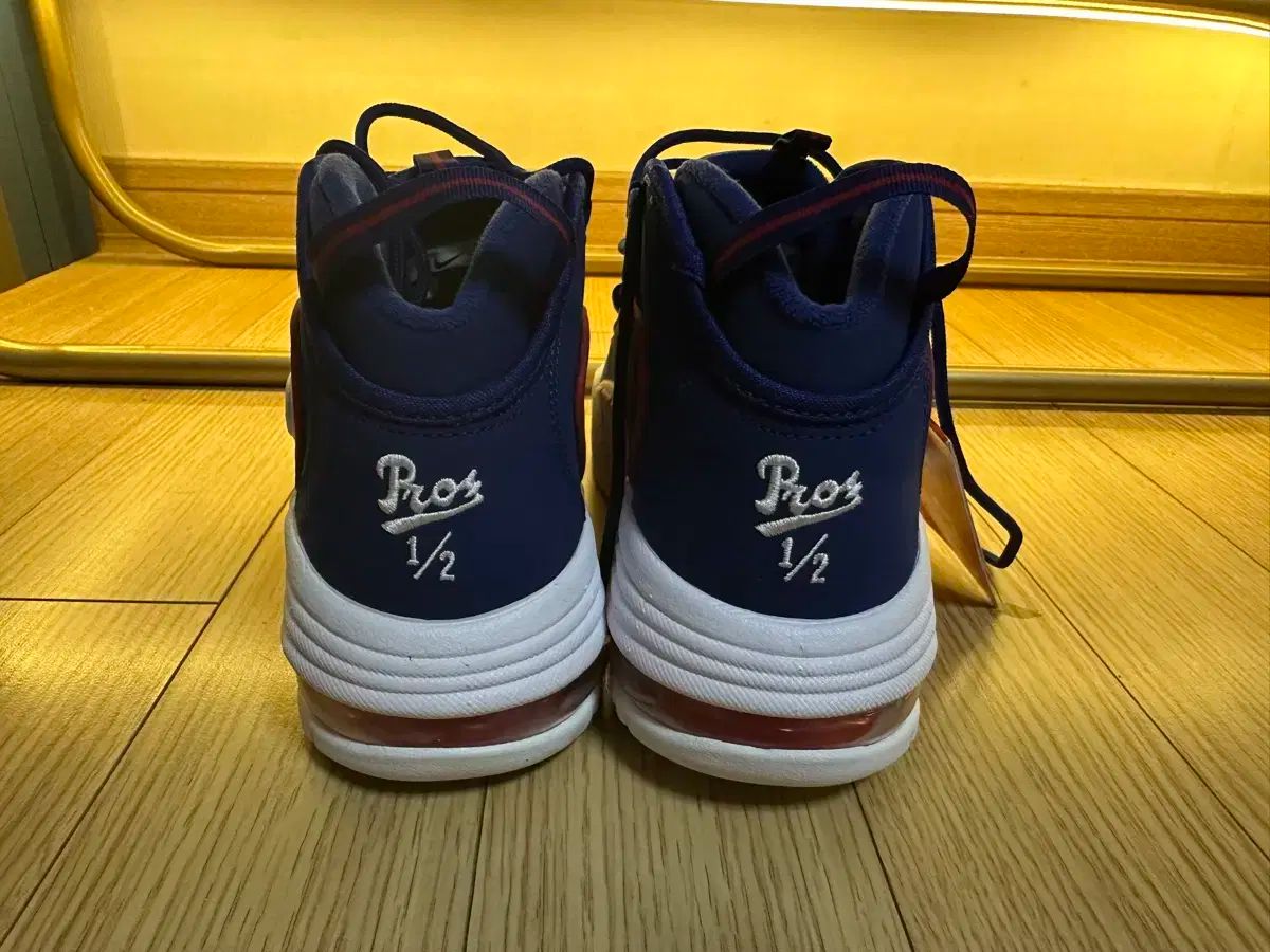 NIKE ナイキ