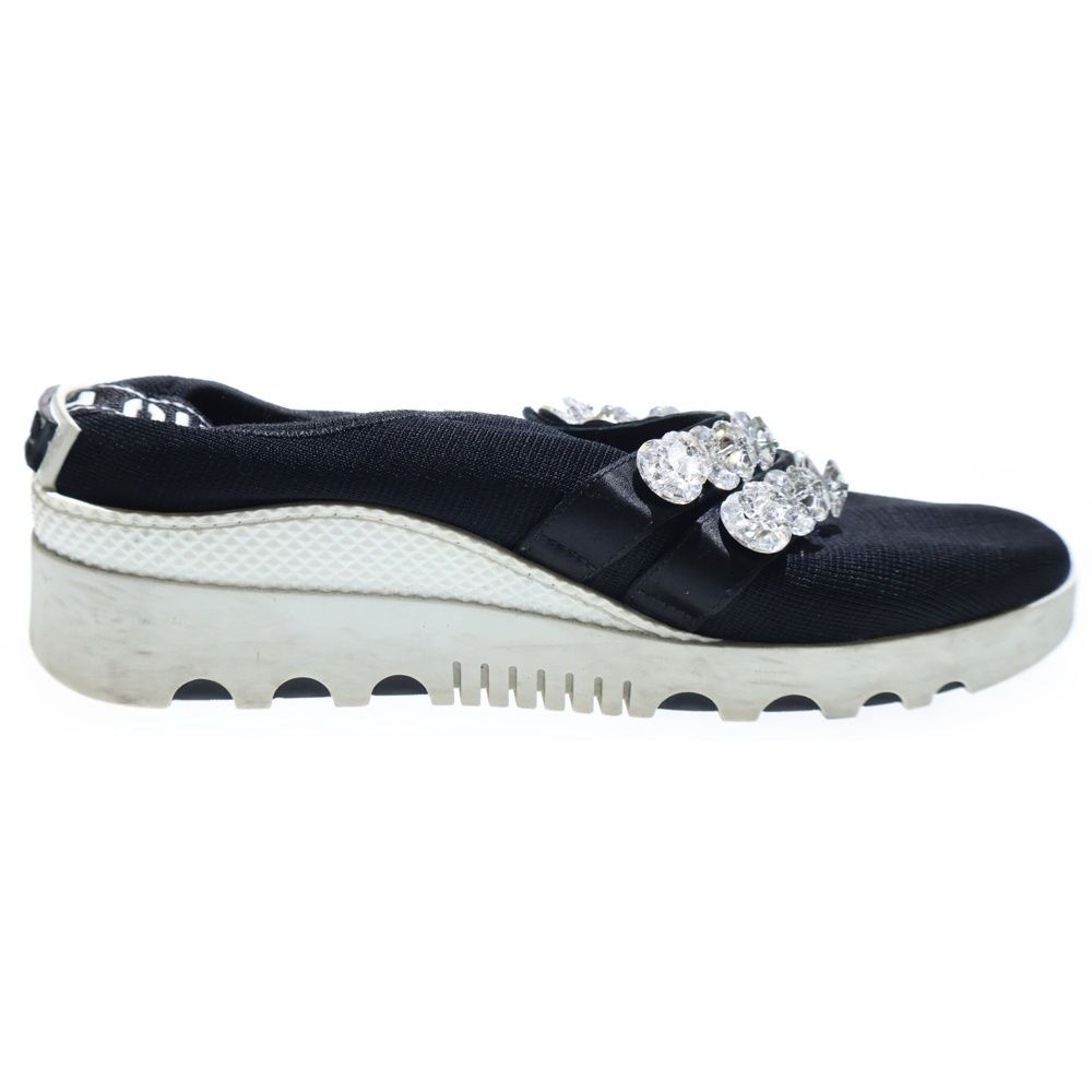 ローカットシューズ