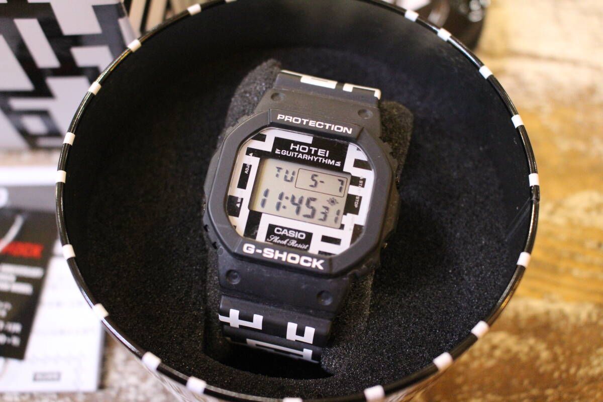 希少 稼働品 CASIO/カシオ G-SHOCK×布袋寅泰35周年スペシャルコラボレーション記念モデル DW-5600HT-1JR スクエア ブラック  缶入り