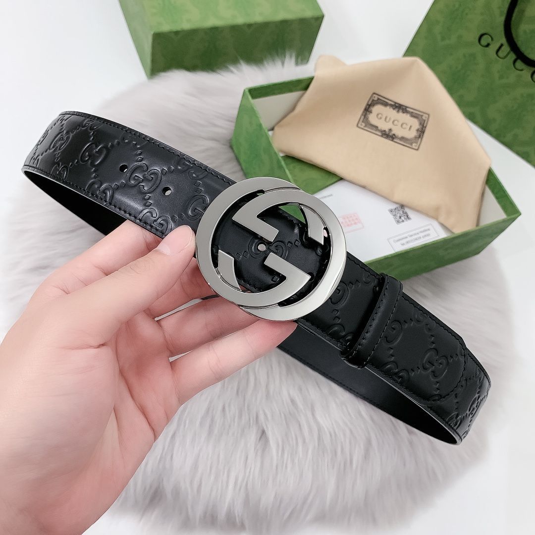 今日WTO】Gucci グッチ クラシックシリーズ ダブル G バックル