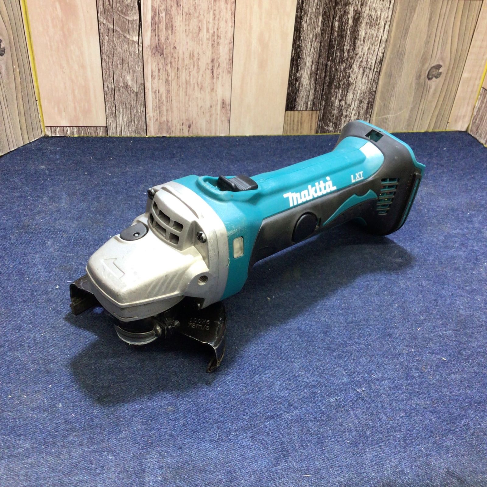 マキタ(makita) 100mmコードレスディスクグラインダー GA400DZ【八潮店】