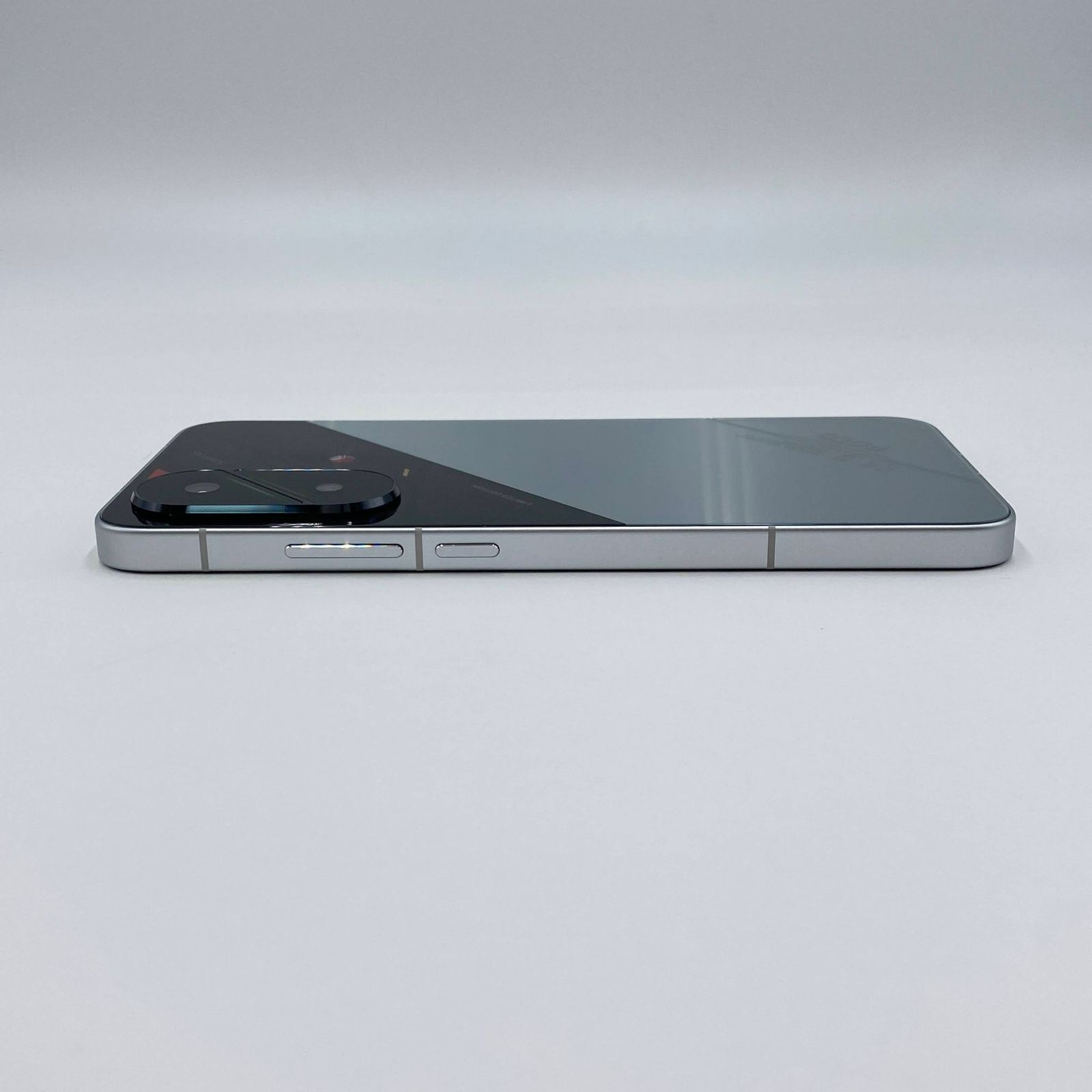 [新品未開封品]POCO F7 シルバー 12GB RAM 256GB ROM POCO F7 5G (Silver 256 GB 12 GB ) 8s Gen 4 Processor NFC