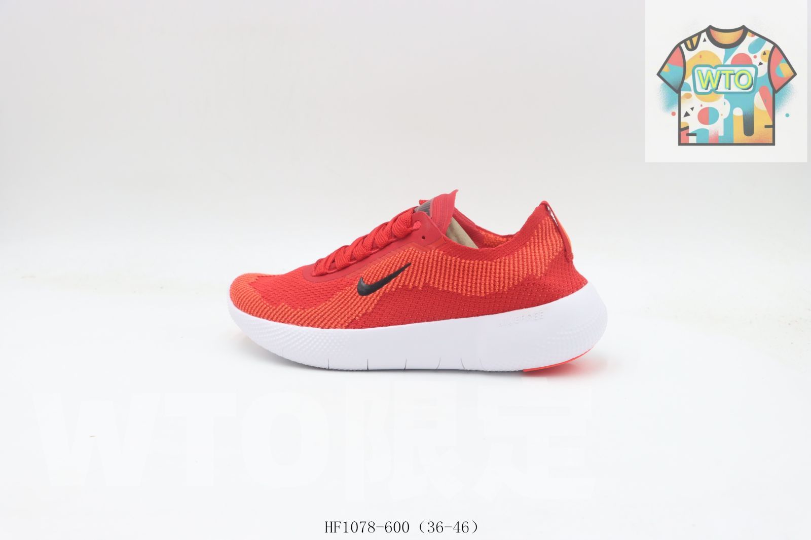 今日 ナイキ ランニングシューズ レッドアンドホワイト HF1078-600