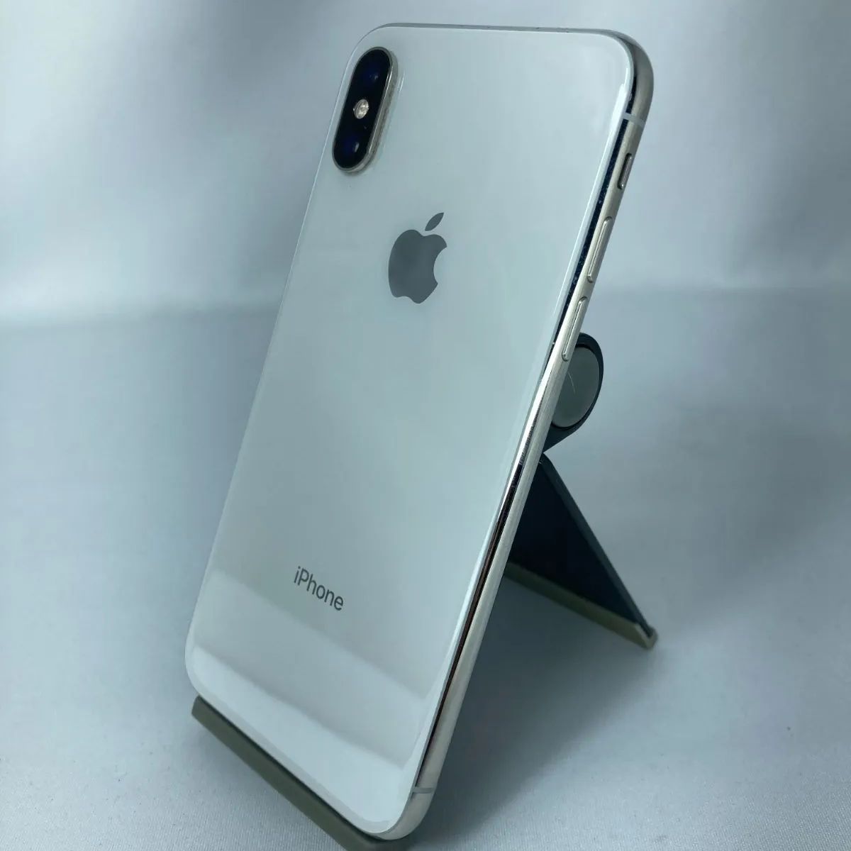 中古・バッテリー劣化】iPhone XS 256GB SIMロック解除済 - メルカリ