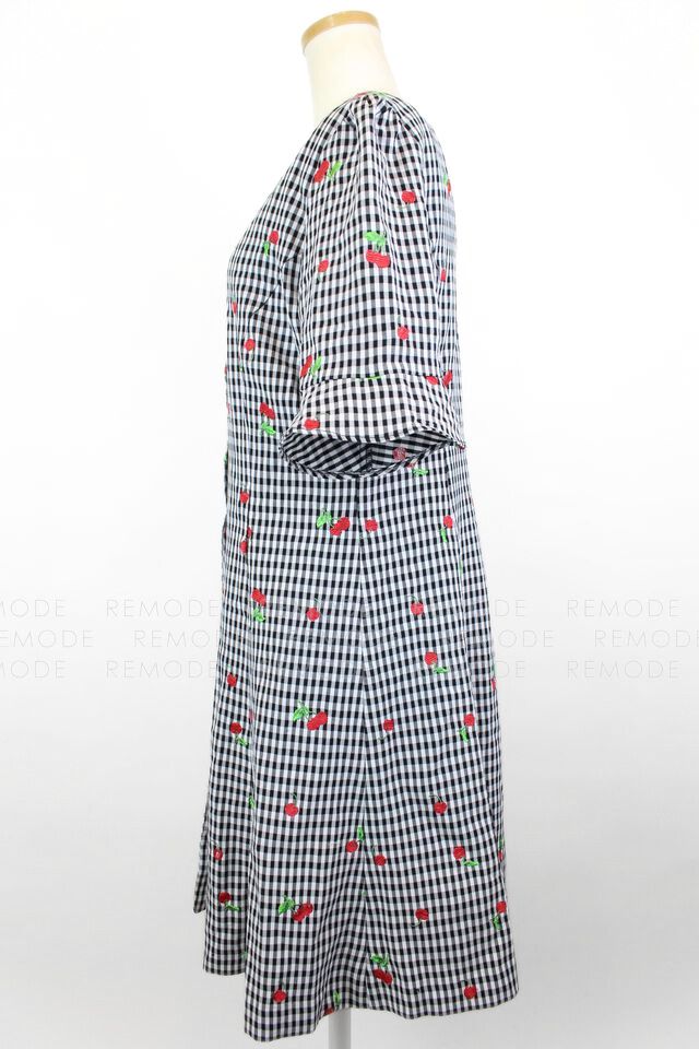 DEICY｜チェリー刺繍ギンガムクロスバックワンピース - メルカリ