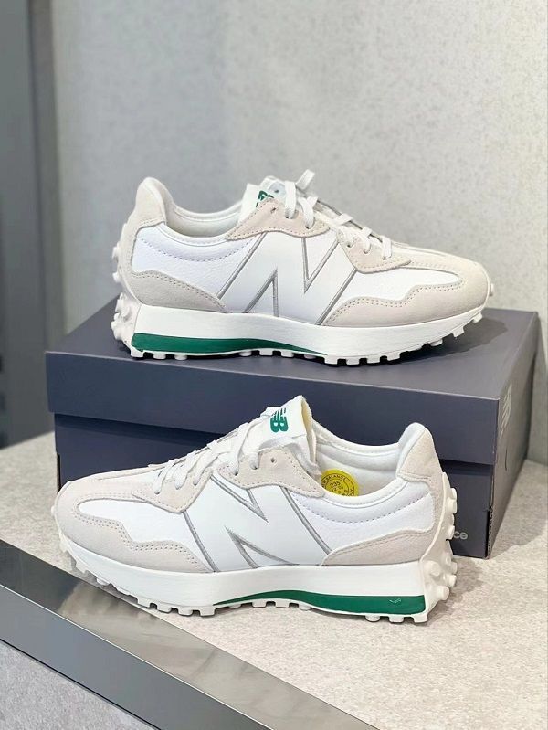 値下げします新品 new balance 327男女兼用