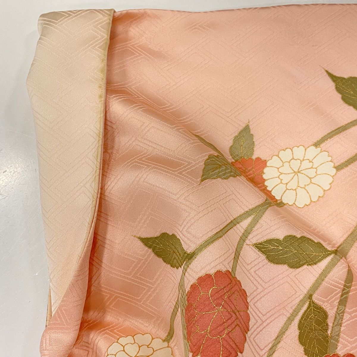 振袖 身丈165cm 裄丈69cm 正絹 謡っ 逸品 【中古】 