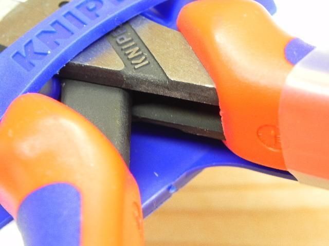 クニペックス コンパクト強力ニッパー