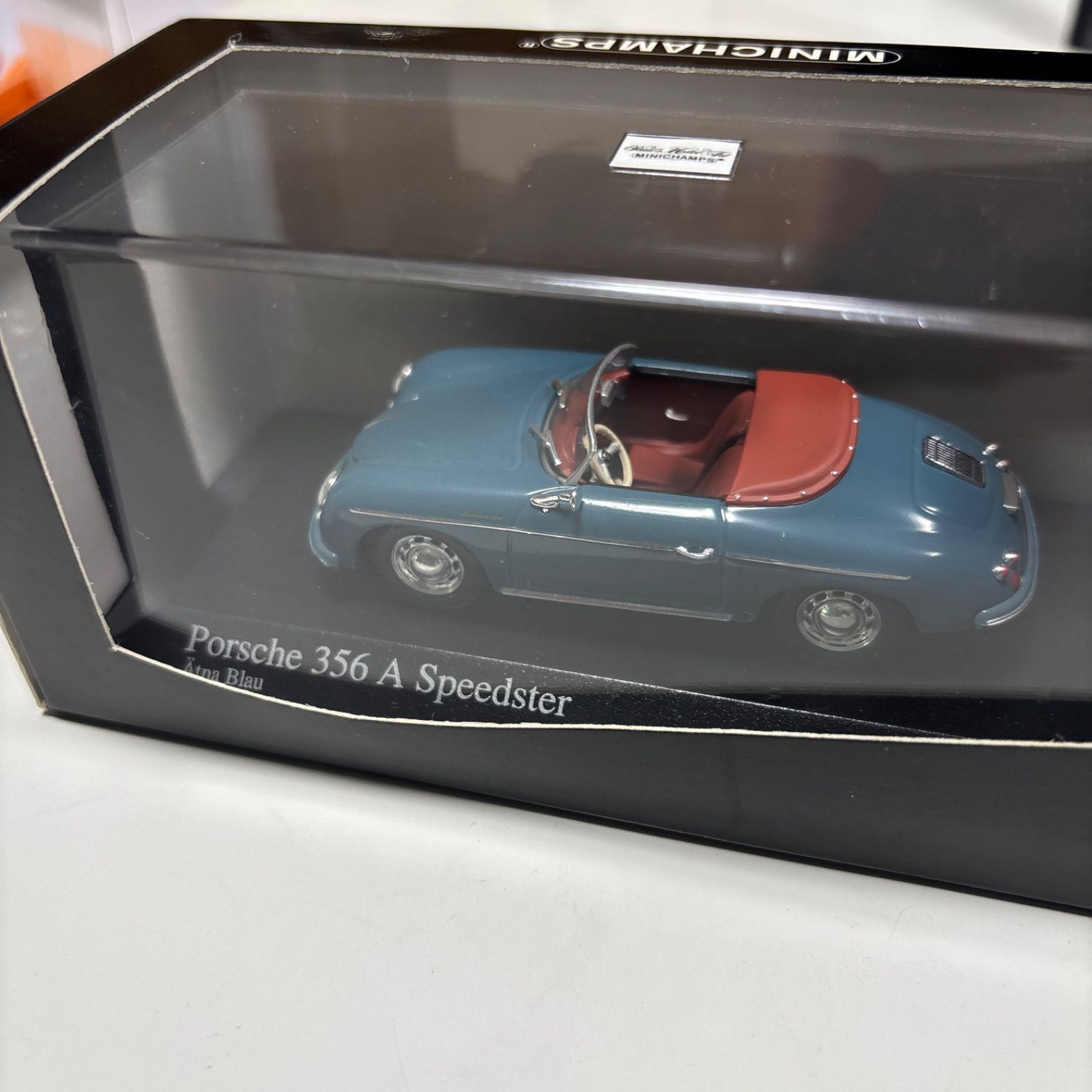 1 43スケールのポルシェ356 Aスピードスター MINICHAMPS製