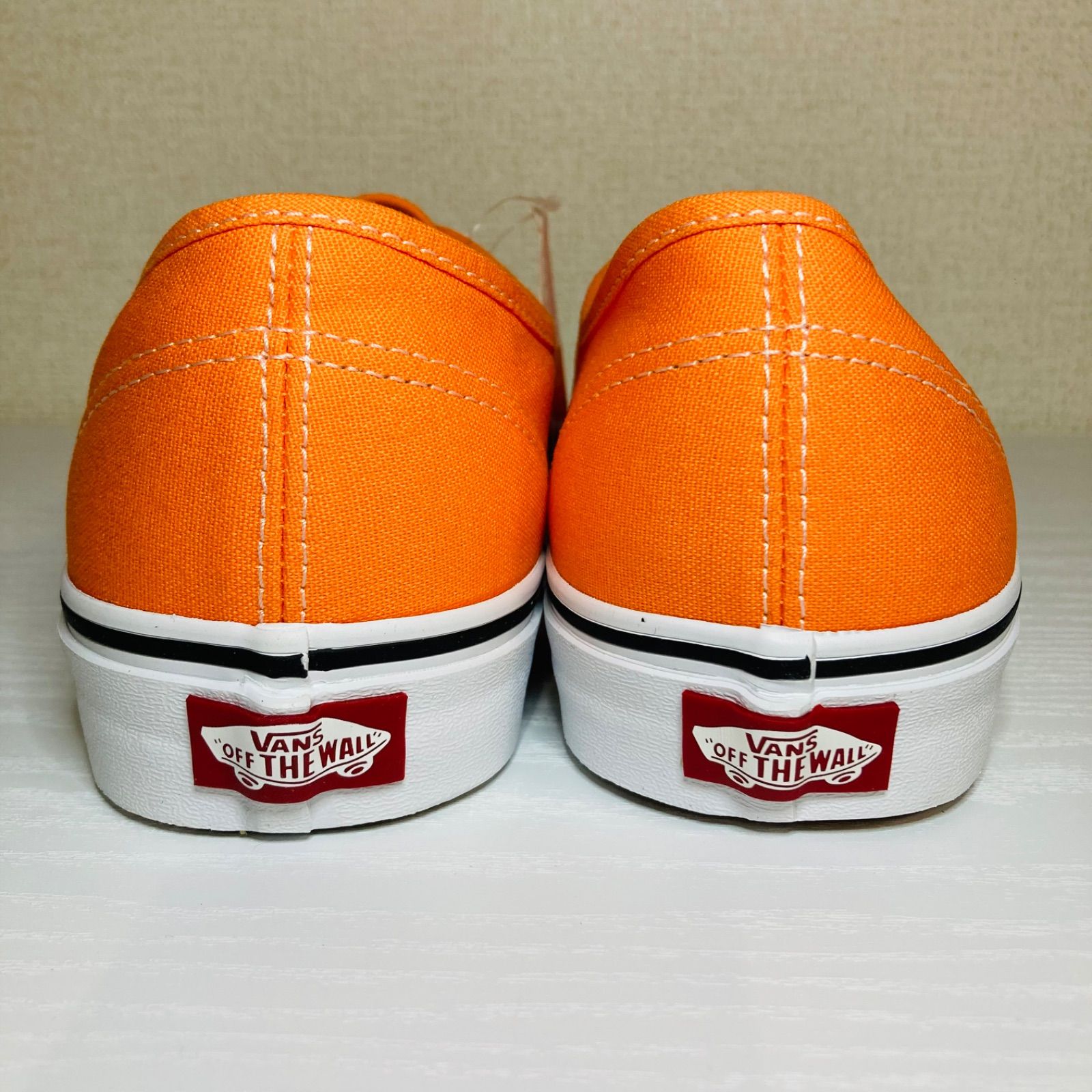 Vans authentic deals neon orange