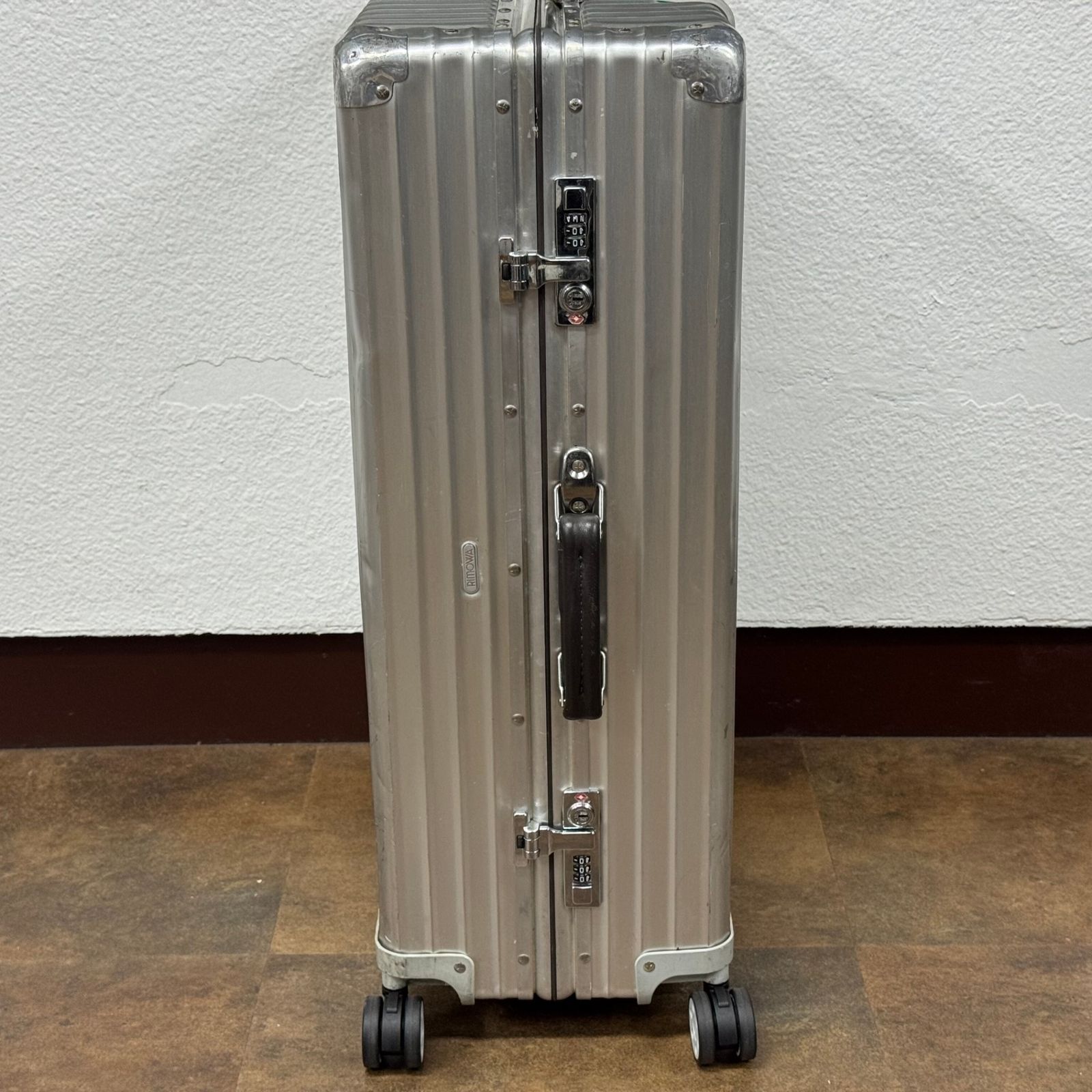 縦68cm横47cm幅26cm C4715