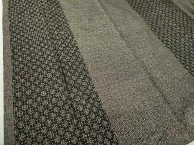 平和屋着物○本場大島紬 9マルキ 花菱間道 正絹 逸品 DAAQ3458ps