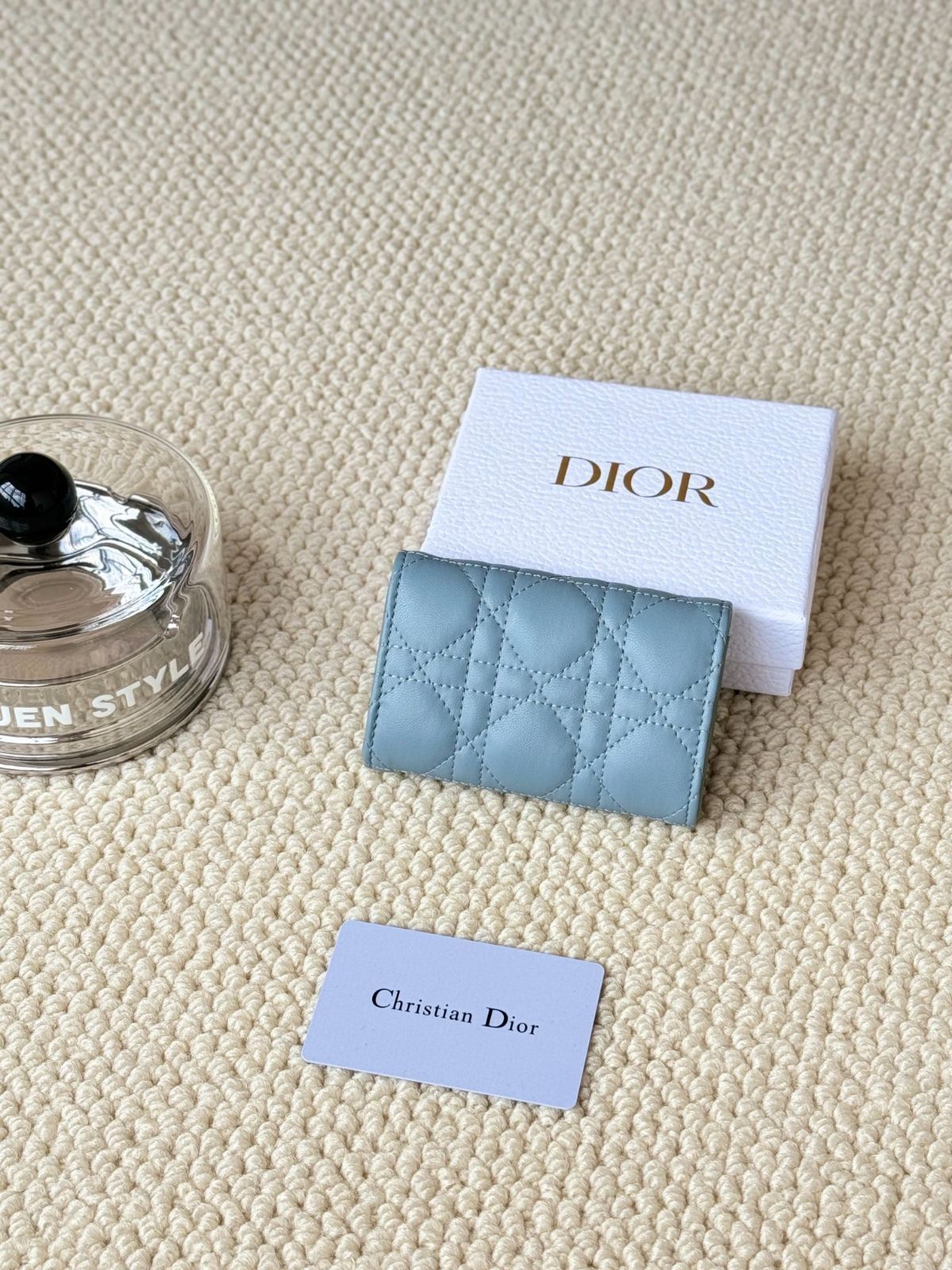 今日特価】My Dior Glycine ウォレット ラズベリーピンク 藤の花