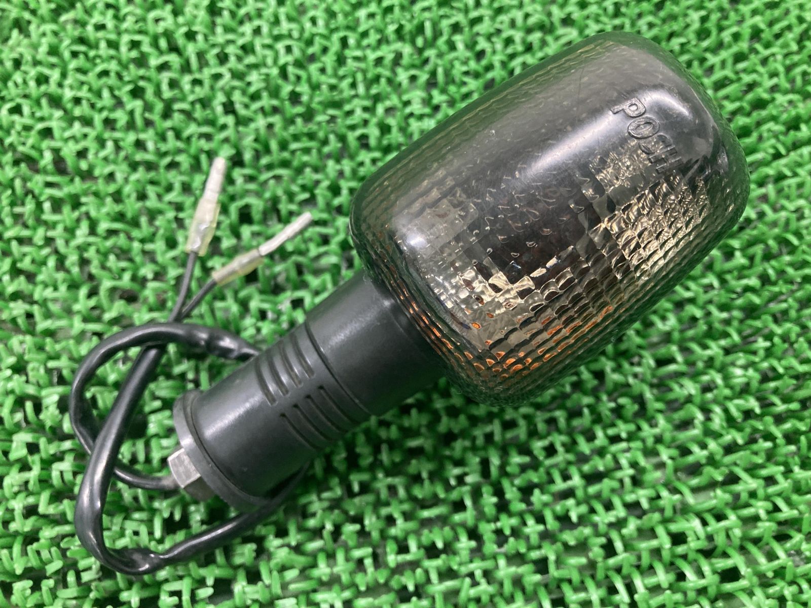 GSX1300Rハヤブサ リアウインカー 右 スズキ 純正 中古 GW71A POSHスモークレンズ ポッシュ ペイント素材に 割れ欠け無し 品薄