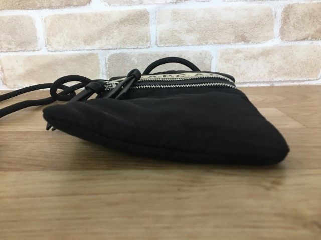 【中古】A.P.C. ｱｰﾍﾟｰｾｰ ﾊﾞｯｸﾞ ｼｮﾙﾀﾞｰ ｻｺｯｼｭ ﾛｺﾞ ﾌﾞﾗｯｸ  33868054