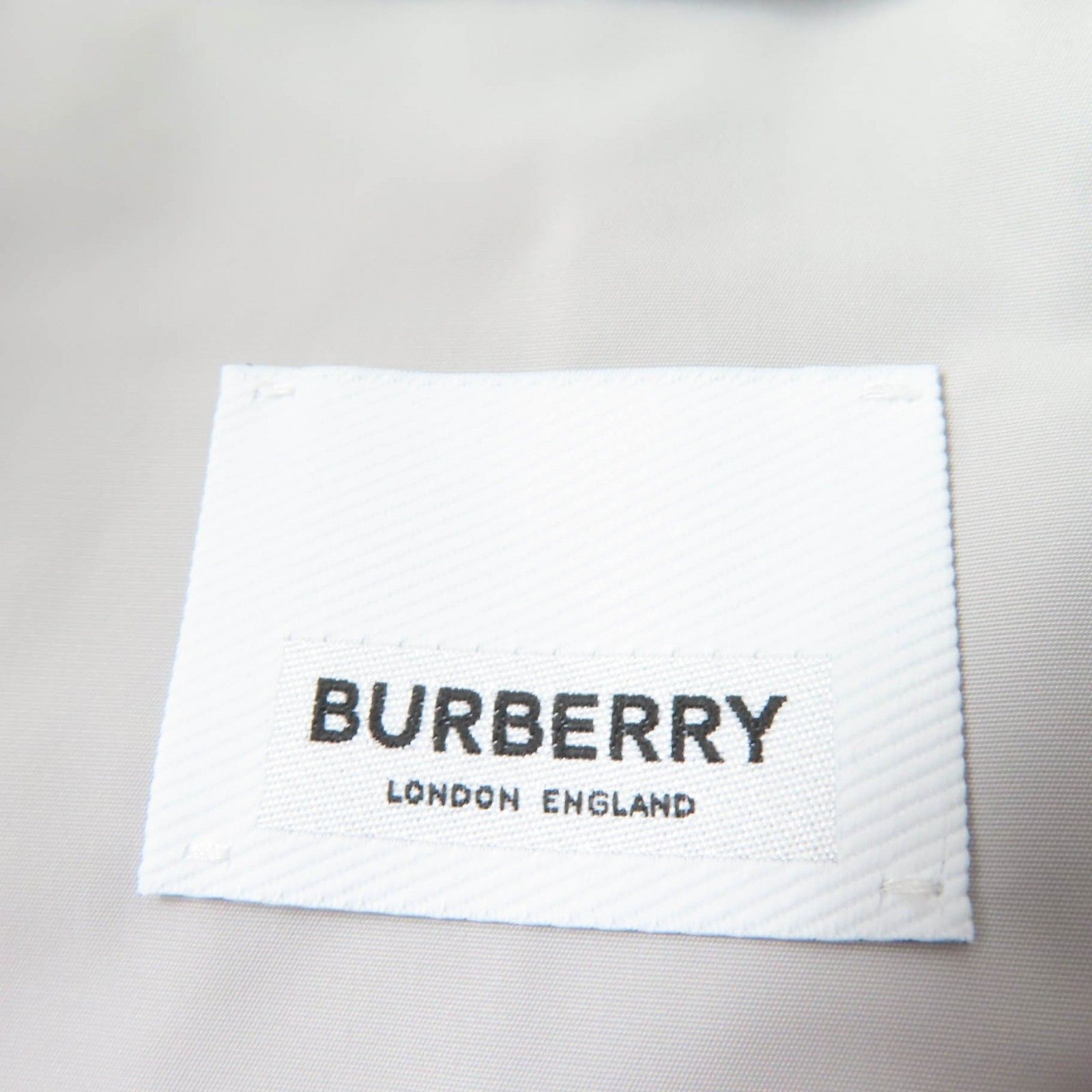 バーバリー　グレー ト　レンチコート チェック柄裏地　未使用に近い 三越伊勢丹 | burberry/バーバリー通販 | | ISETAN MITSUKOSHI