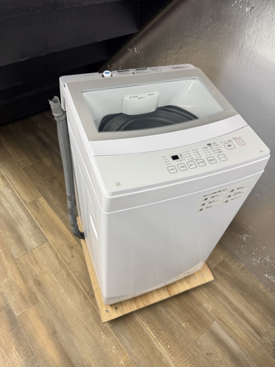 高年式 大阪送料無料 3か月保障付き 洗濯機 ニトリ 6kg 2025年 NT60L1WH S-211