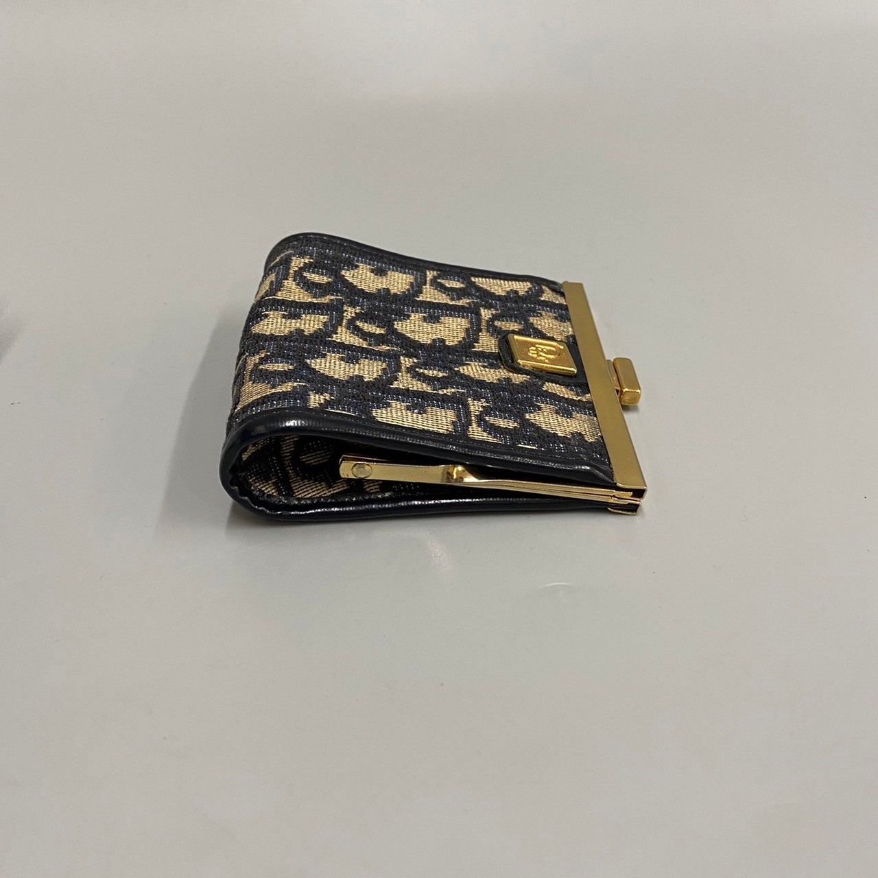 美品 Christian Dior ディオール ロゴ 金具 トロッター レザー 本革