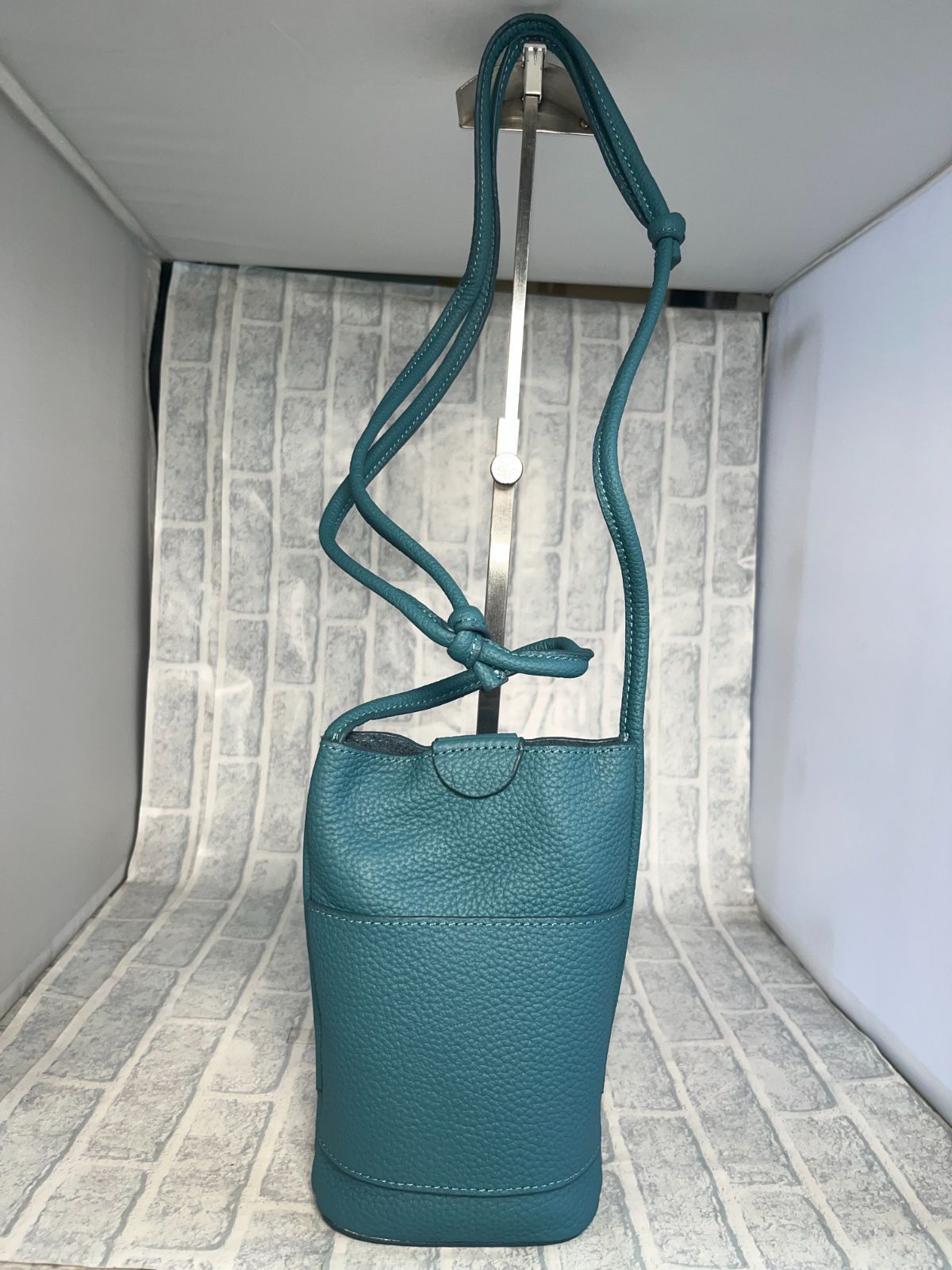 Rebecca ショルダーポシェット 牛本革 トップグレードレザー レディース メンズ LR-3800ブルー 牛革 本革 レザー ポシェット ショルダーバッグ スマホポシェット ユニセックス 男女兼用