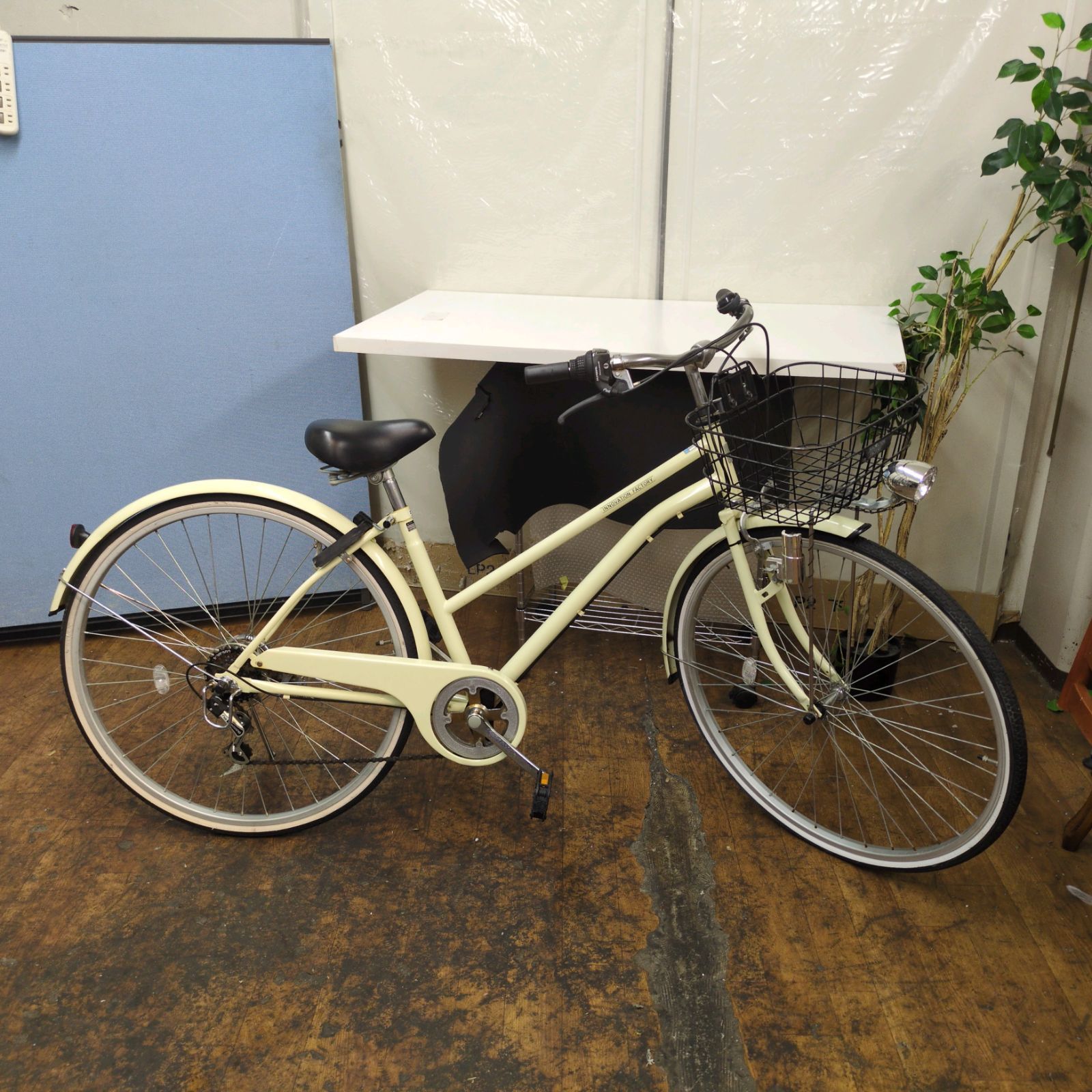 J330 ★多少サビキズ使用感有り★軽快自転車★INNOVATION FACTORY★LEDダイナモ★27インチ J330 ☆多少サビキズ使用感有り☆軽快自転車☆INNOVATION FACTORY☆LED