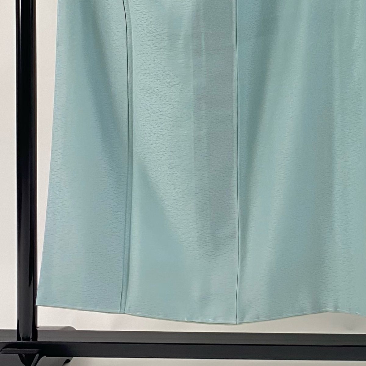 色無地 身丈150.5cm 裄丈64cm M 袷 杉浦伸 落款 地紋 薄青緑 正絹 秀品