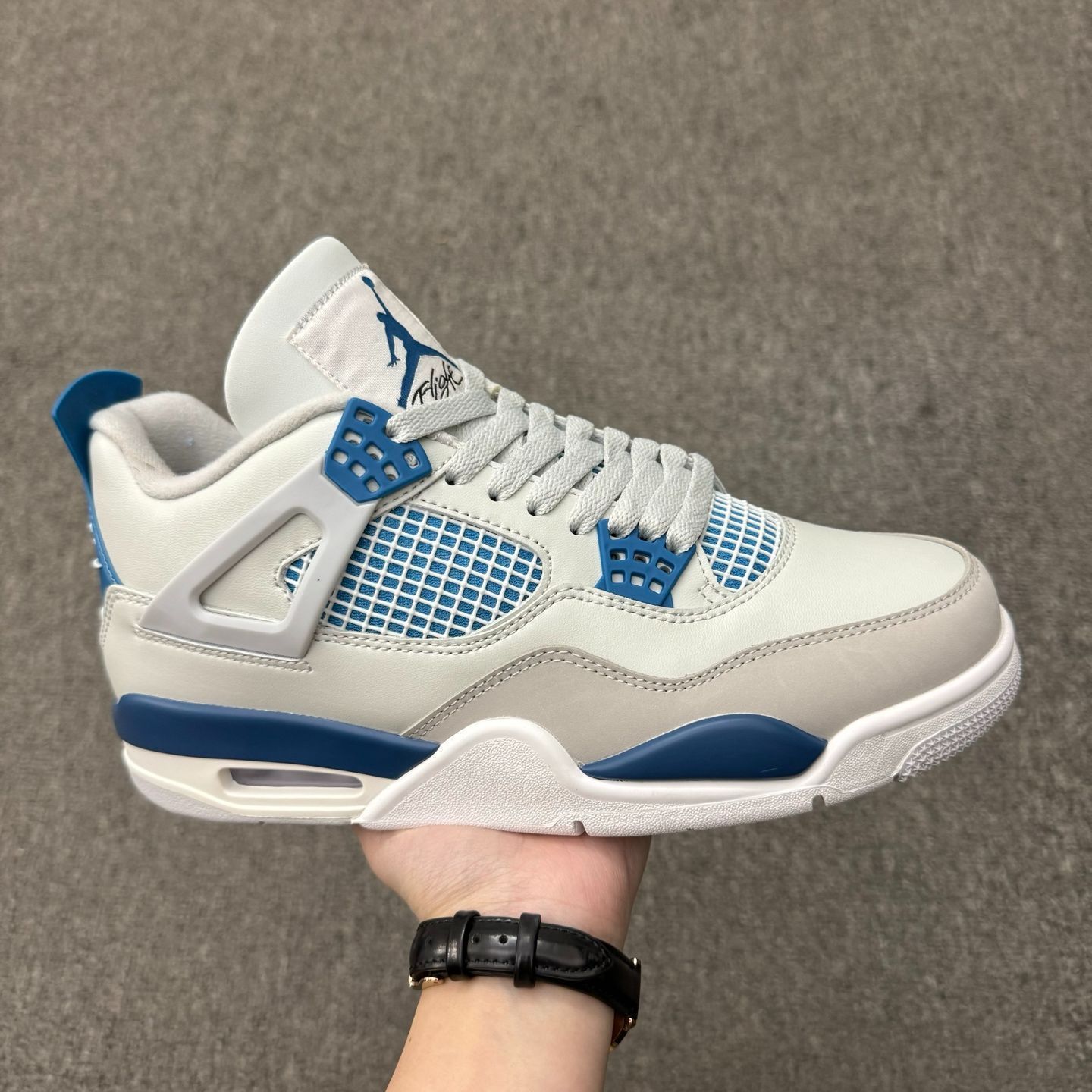 エア ジョーダン 4 レトロ インダストリアルブルー Amazon | [ナイキ] エア ジョーダン 4 レトロ AIR JORDAN 4