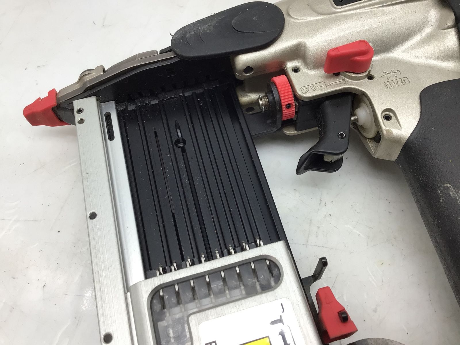 ITKU64R6YPVS