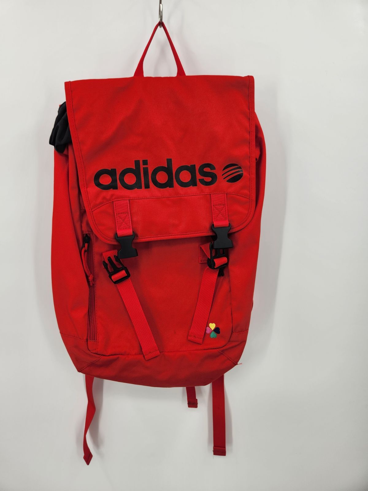 adidas × ももクロ コラボ リュック バックパック 赤 フラップ式