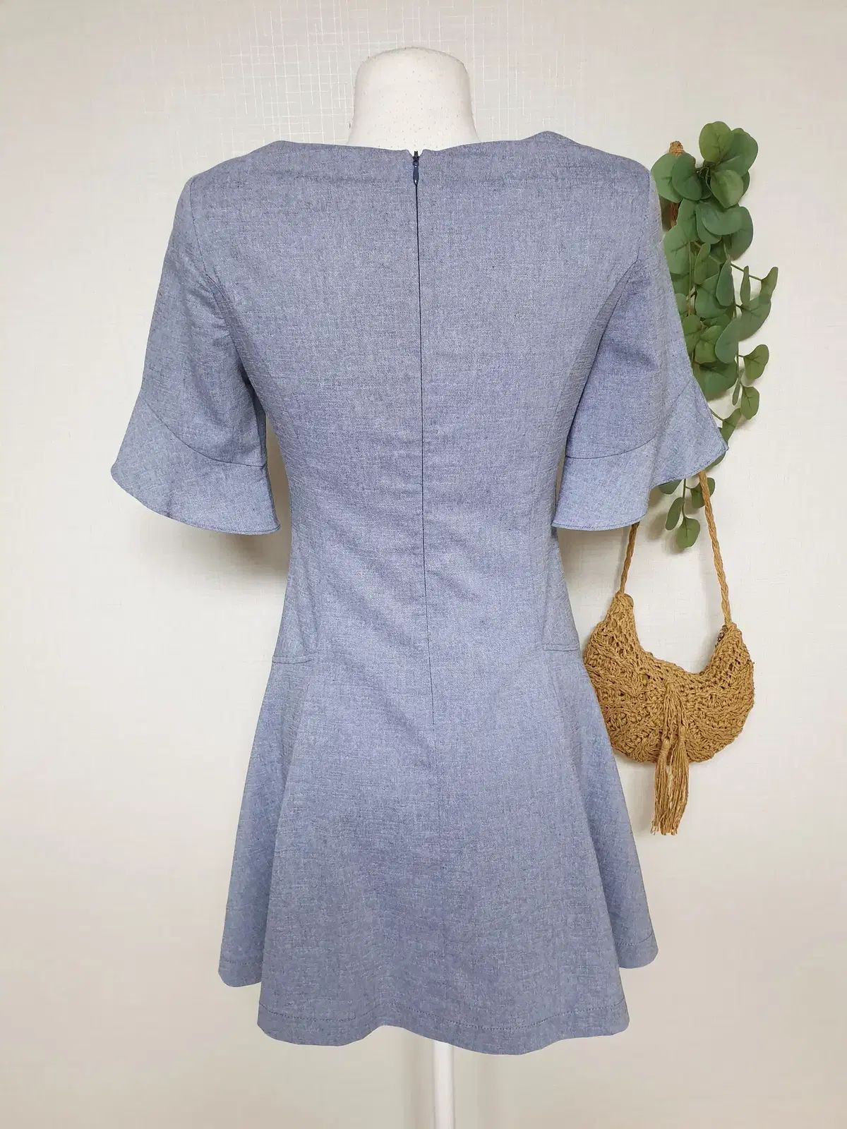 VALENTINO ヴァレンティノ ワンピース ネイビー ニット ボウタイ VALENTINO ヴァレンティノ ワンピース ネイビー ニット ボウタイ