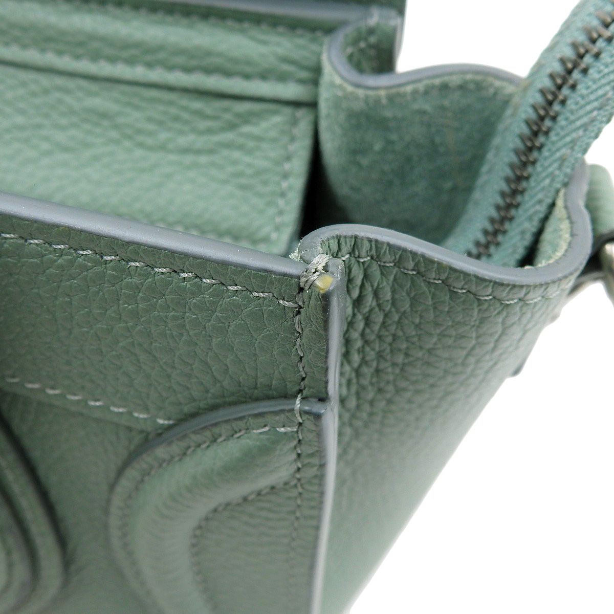 たか ！CELINE セリーヌ　ラゲージナノショッパー　カーキ色 CELINE セリーヌ ラゲージ ナノ ショッパー ショルダーバッグ – Trip