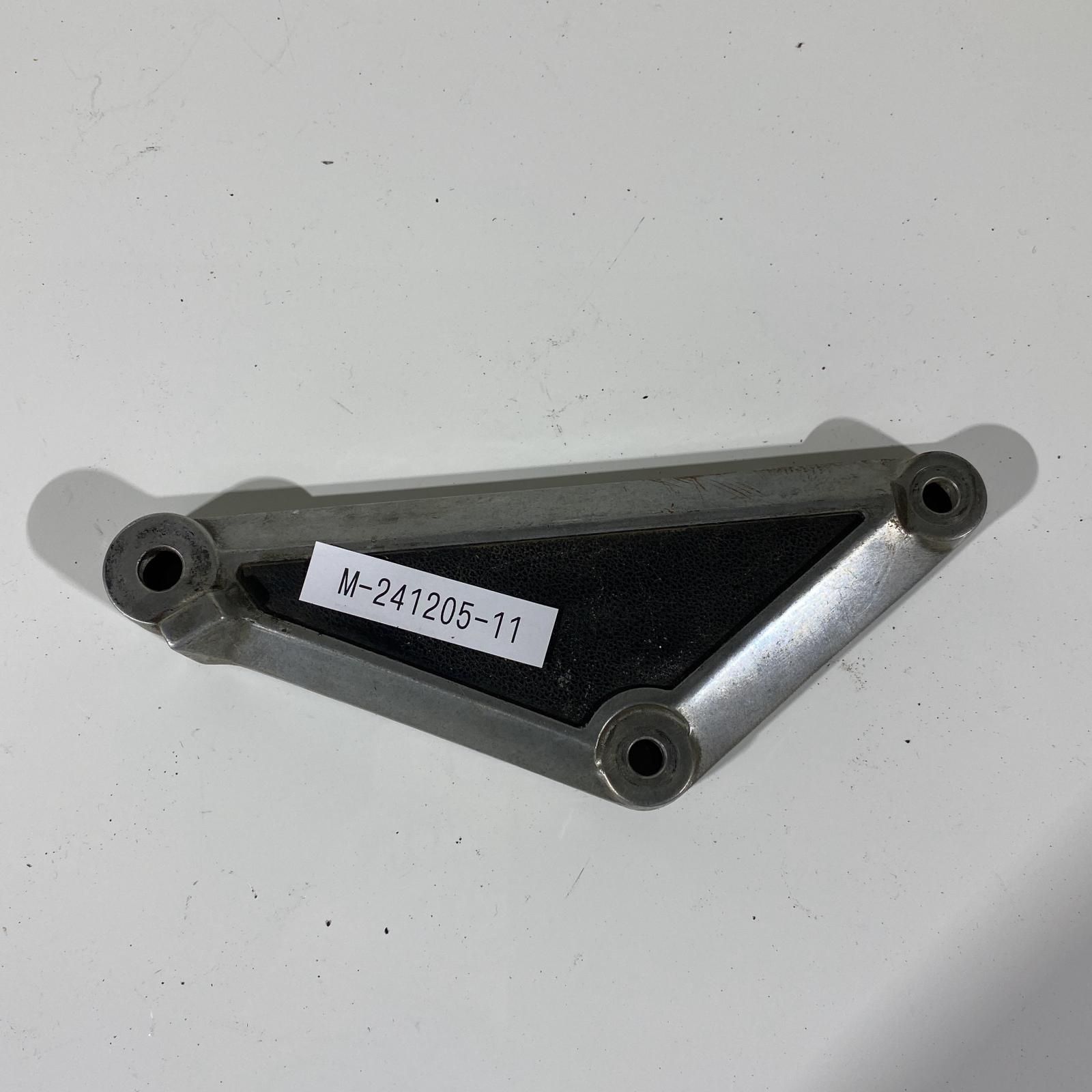 KAWASAKI Z400FX/Z400J/Z550FXカワサキ ステッププレート左側