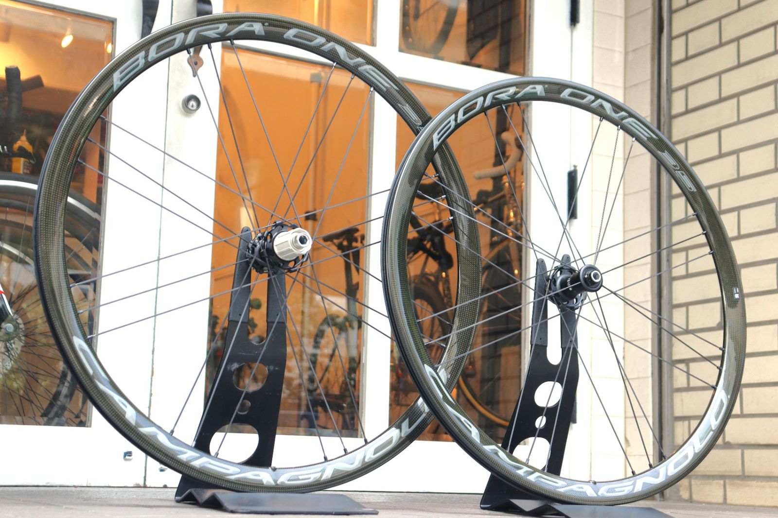 Campagnolo BORA ONE35 クリンチャーカーボンホイール 楽天市場】bora one 35 クリンチャーの通販